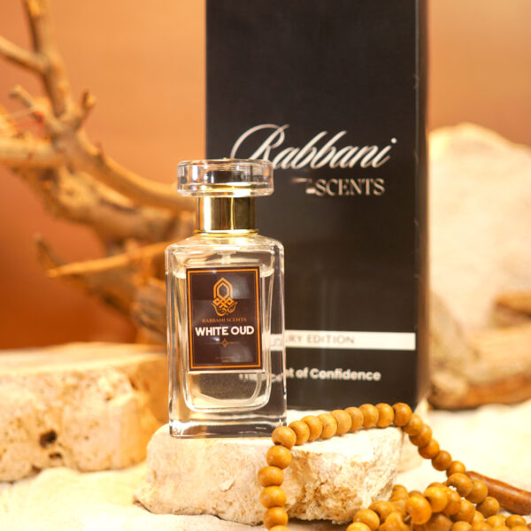 White Oud | Citrus Freshness Meets Woody Artemisia - Image 4